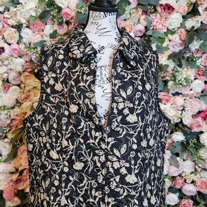 Christopher & Banks black and beige floral quilted vest XL Excellent Condition